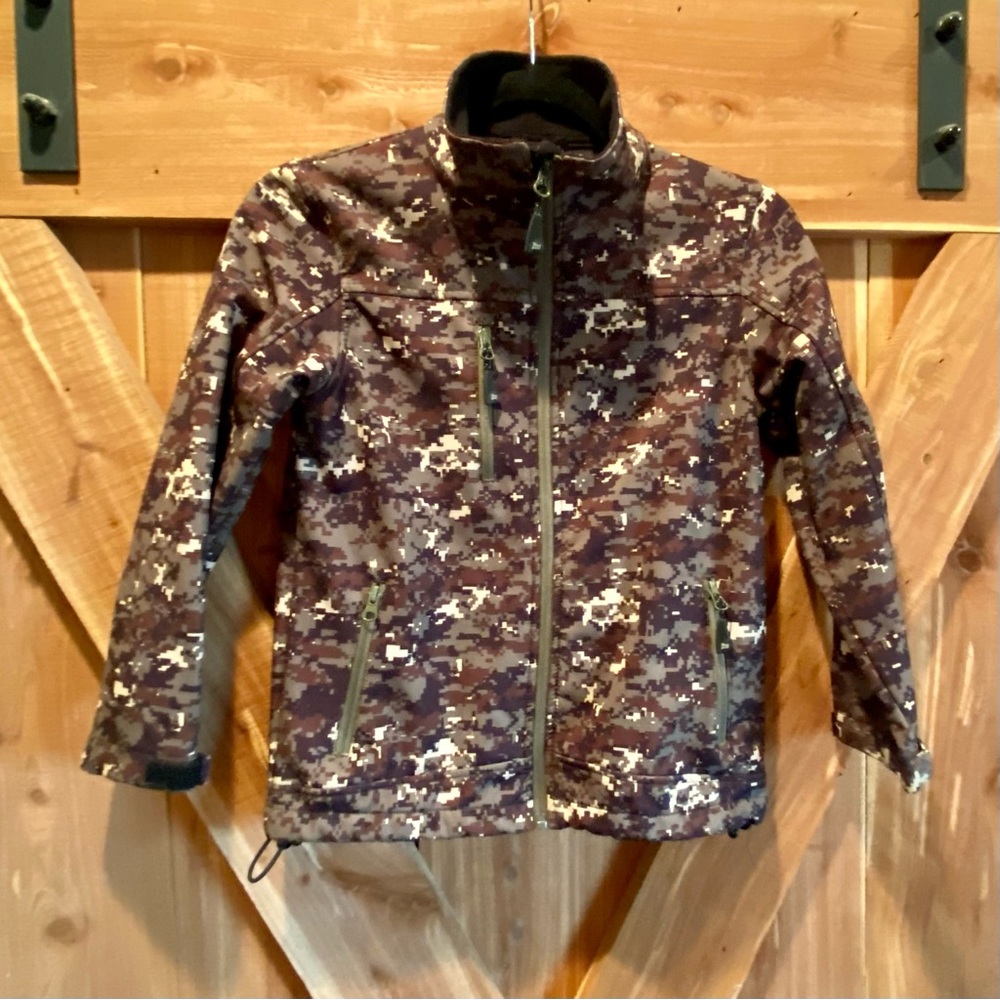 EUC Boys Mossi Rain Jacket, Digital Camo Print, Size: 8